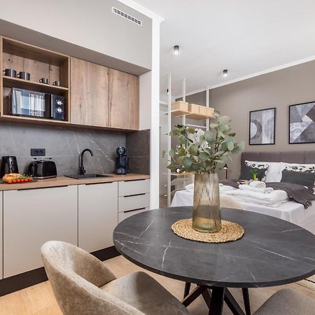 Apartments Diego リエカ エクステリア 写真