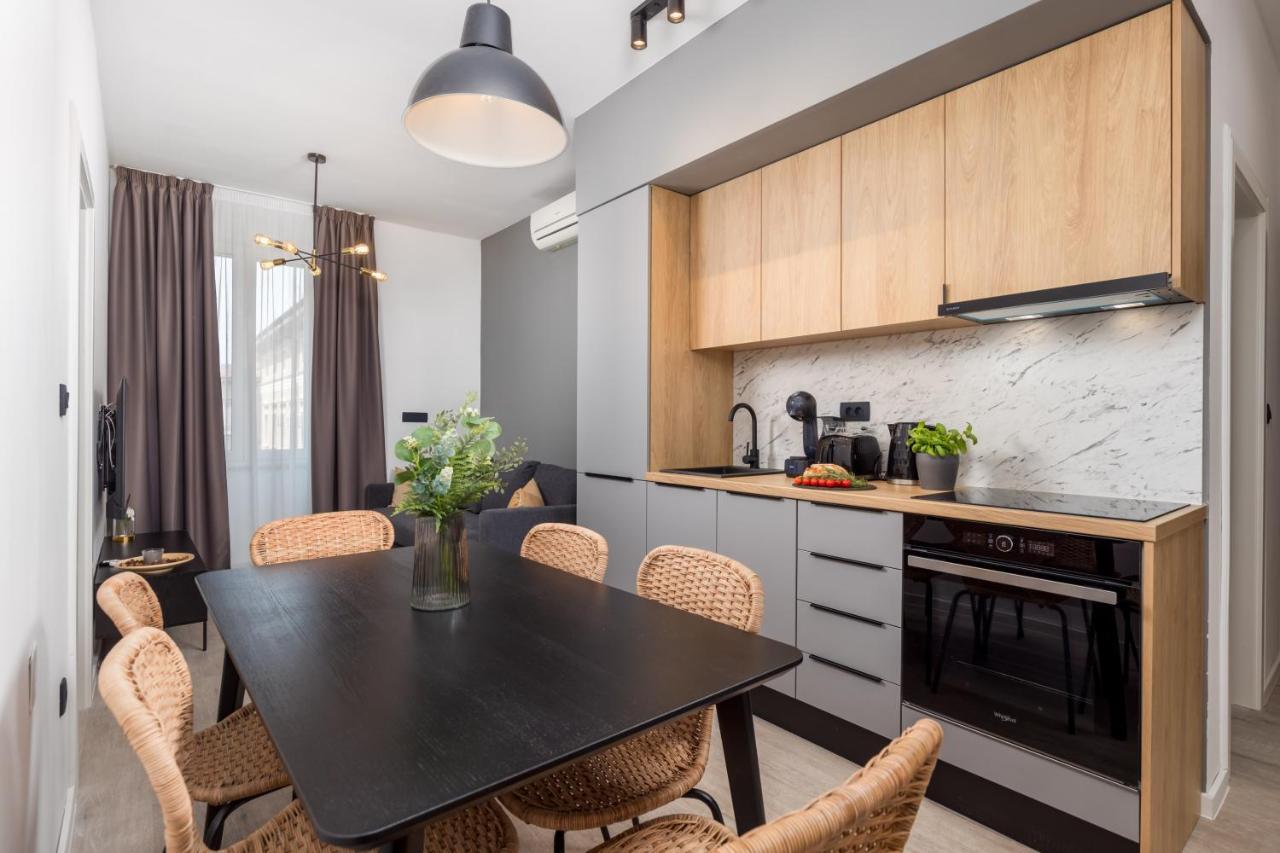 Apartments Diego リエカ エクステリア 写真