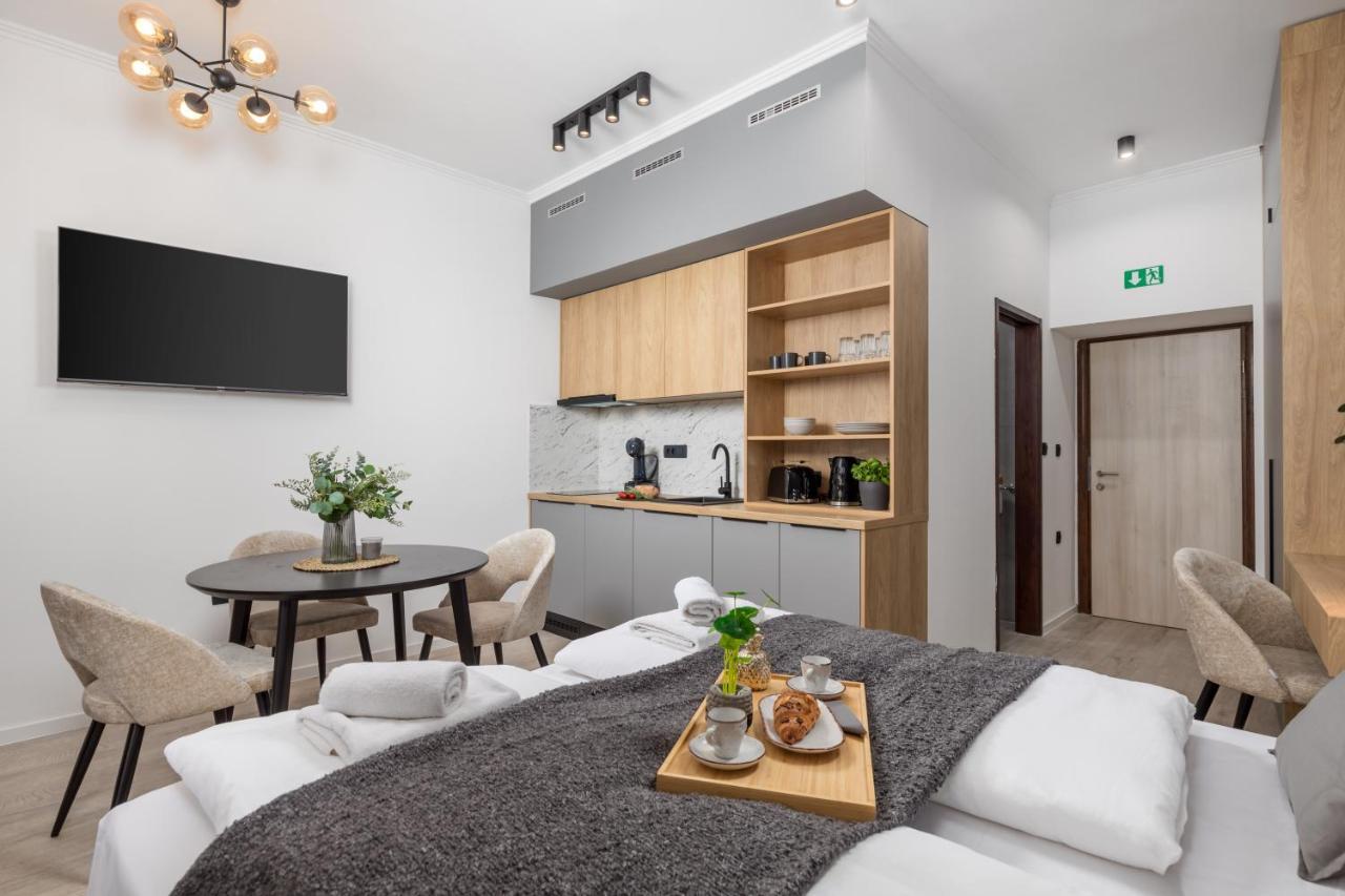 Apartments Diego リエカ エクステリア 写真