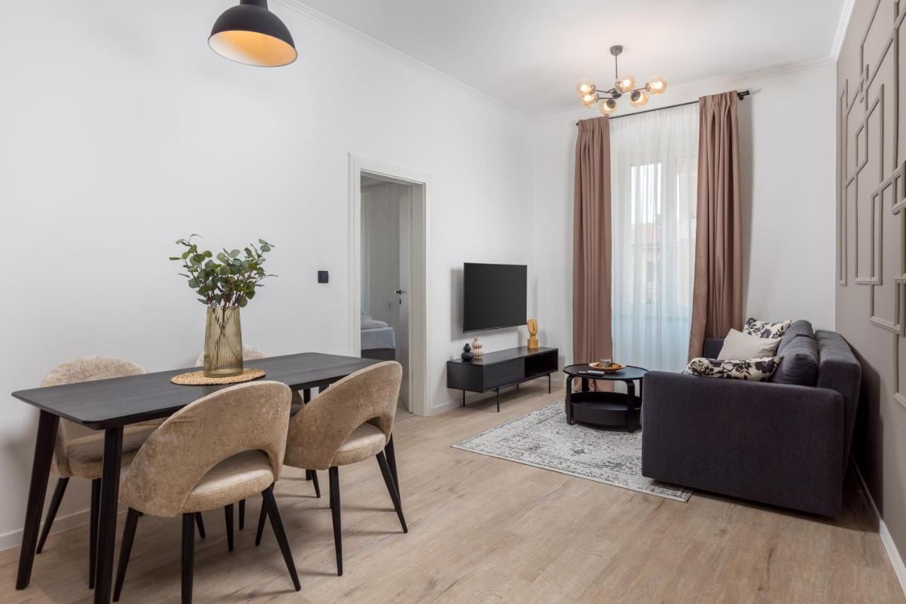 Apartments Diego リエカ エクステリア 写真