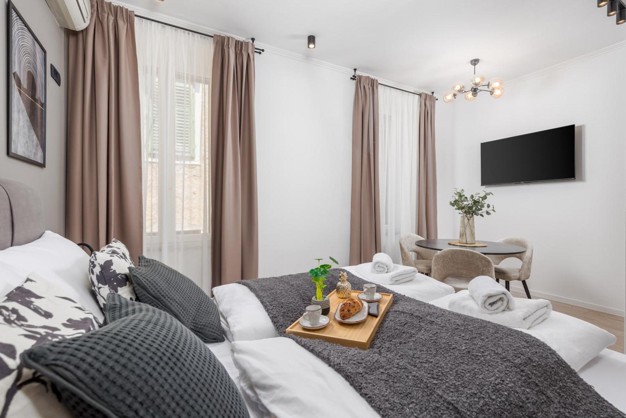 Apartments Diego リエカ エクステリア 写真